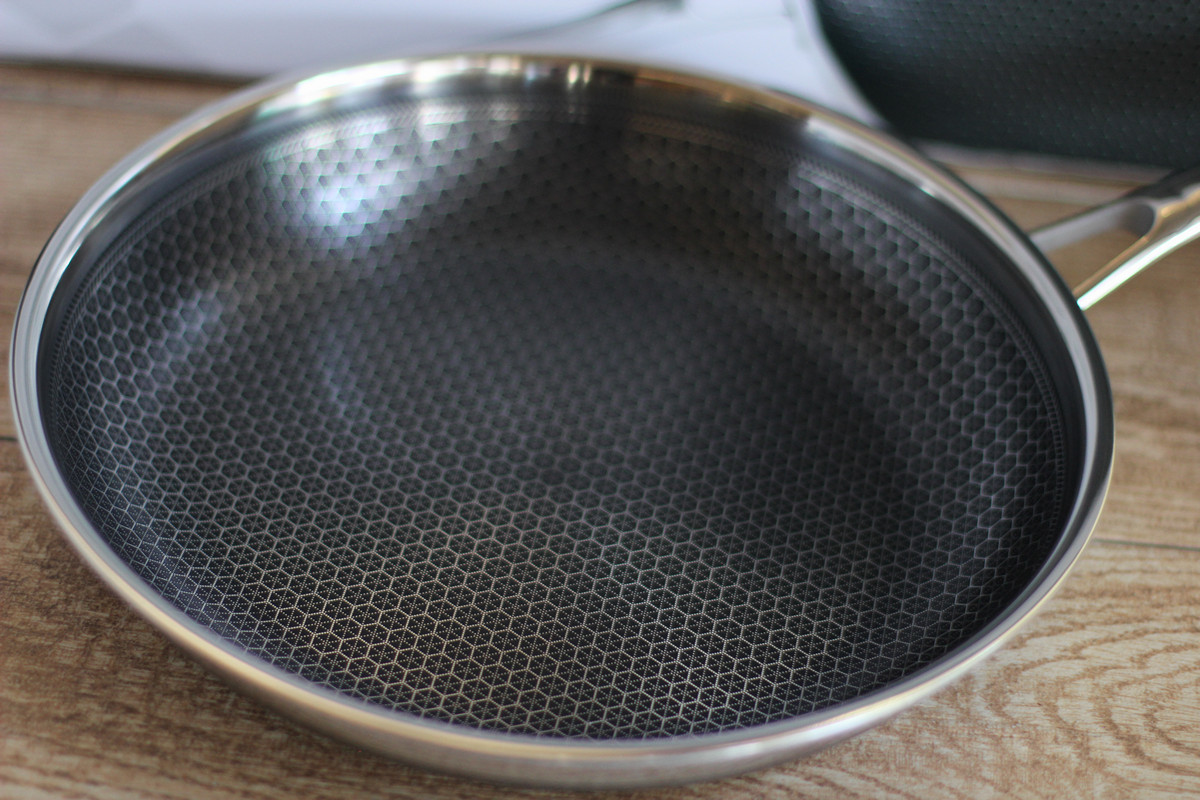 I Tried the Gordon Ramsay-Approved HexClad Pan—Here’s Why It’s a Cooking Superstar